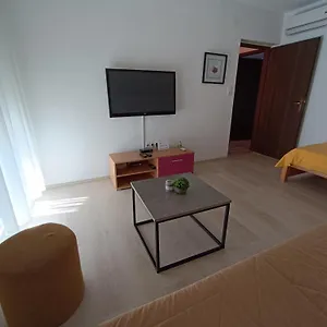 Toni Apartment